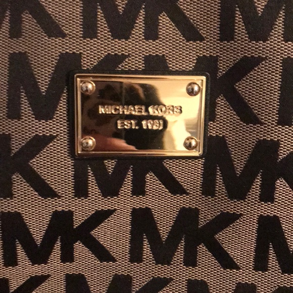 OMG HOW CUTE IS THIS!!! - Picture 2 of 4